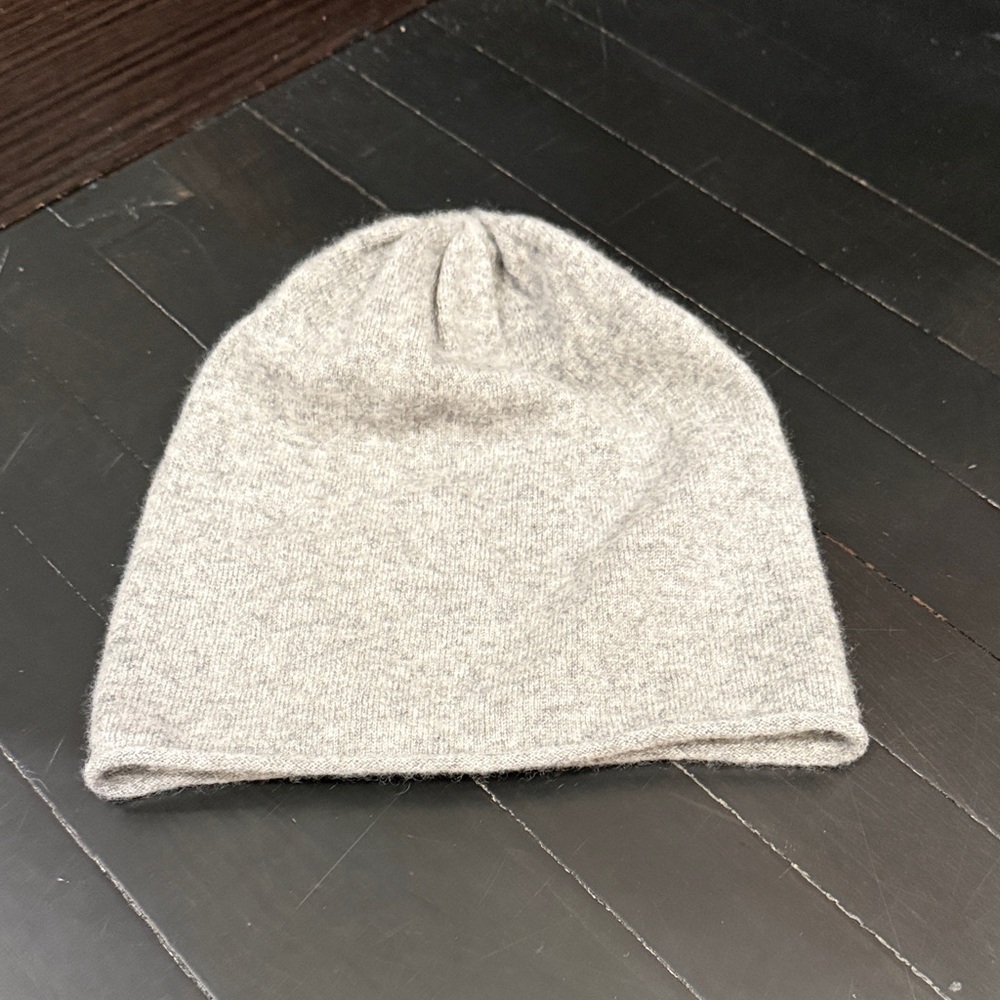 Cozy Gray Knit Beanie Cashmere